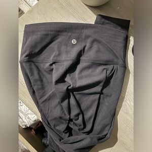 Black lulu lemon leggings